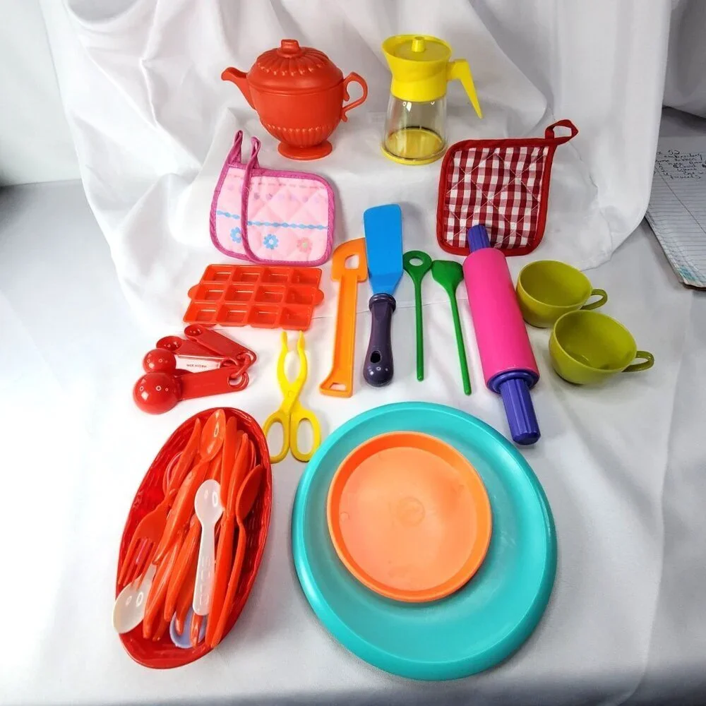 Vintage 41-Piece Kids Plastic Kitchen Play Set W/ Utensils Cups Plates Ice Tray
